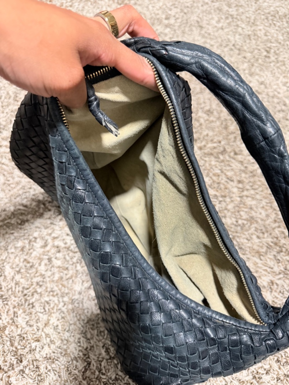 Bottega Veneta Intrecciato Hobo Bag - Picture 9 of 10